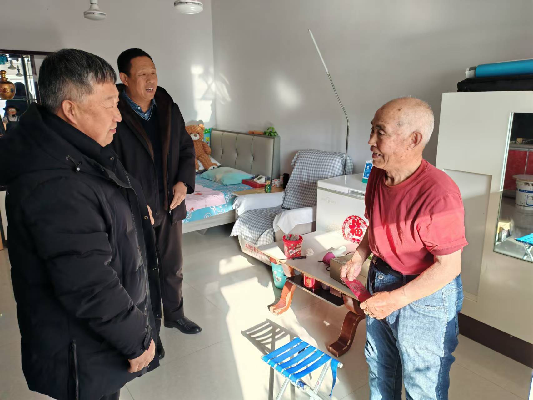 年味漸濃情更濃，額鹽公司開(kāi)展走訪慰問(wèn)活動(dòng)